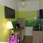 Hecht Apartment